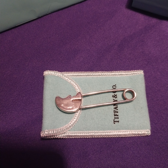 Tiffany & Co. Sterling 925 man in the moon diaper lapel pin - Picture 4 of 6